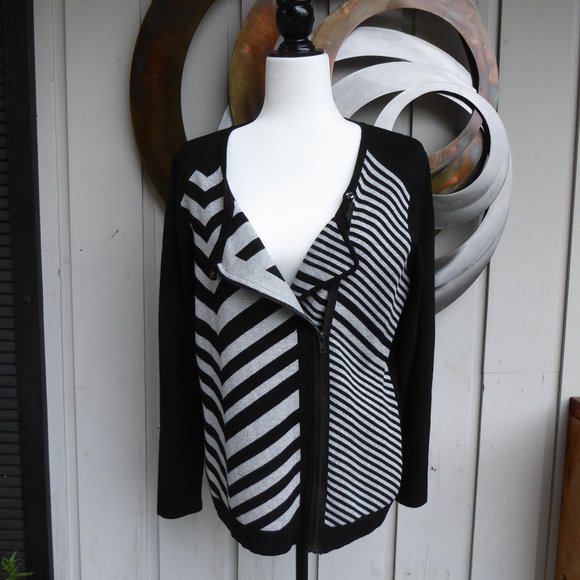 Women's Elaine Wang, Black & Grey, Chevron Cardigan, with Off-set Zipper, Size L - Picture 4 of 7